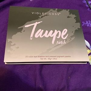 NEW Violet Voss eyeshadow palette